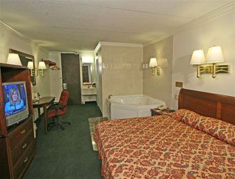 Knights Inn Greensboro Ngoại thất bức ảnh